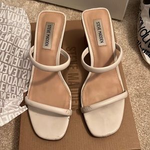 *comes with gift* Steve Madden heels